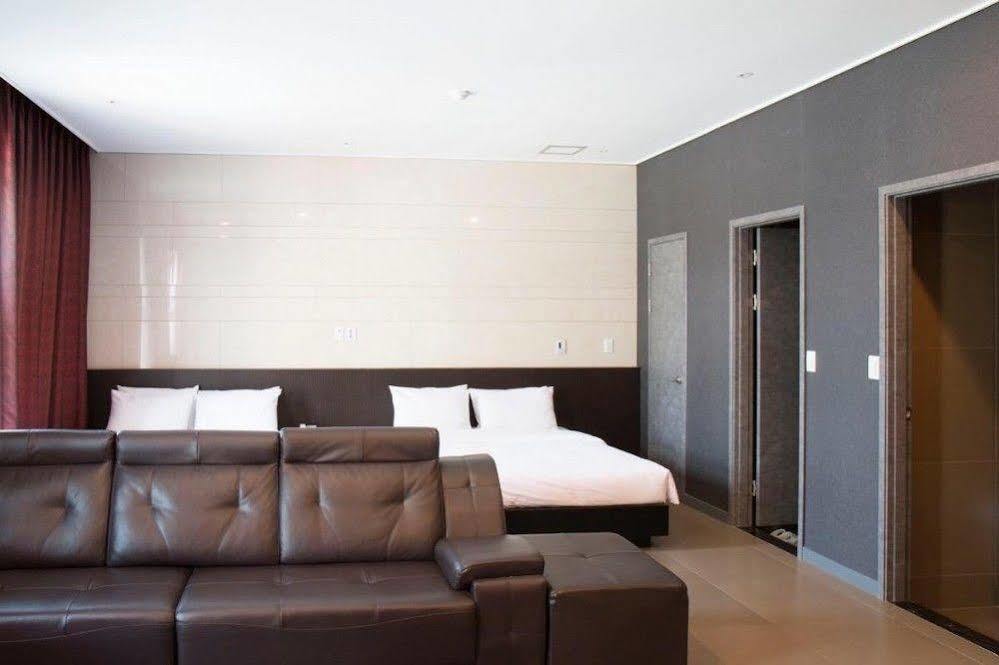 G Tourist Hotel Wolmido Ίντσεον Εξωτερικό φωτογραφία