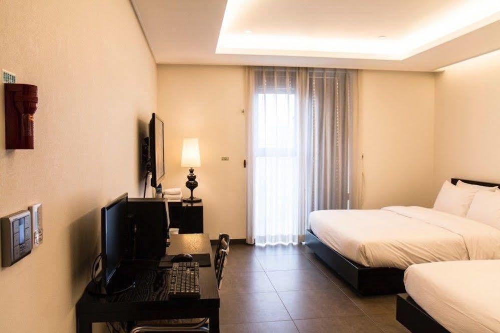 G Tourist Hotel Wolmido Ίντσεον Εξωτερικό φωτογραφία