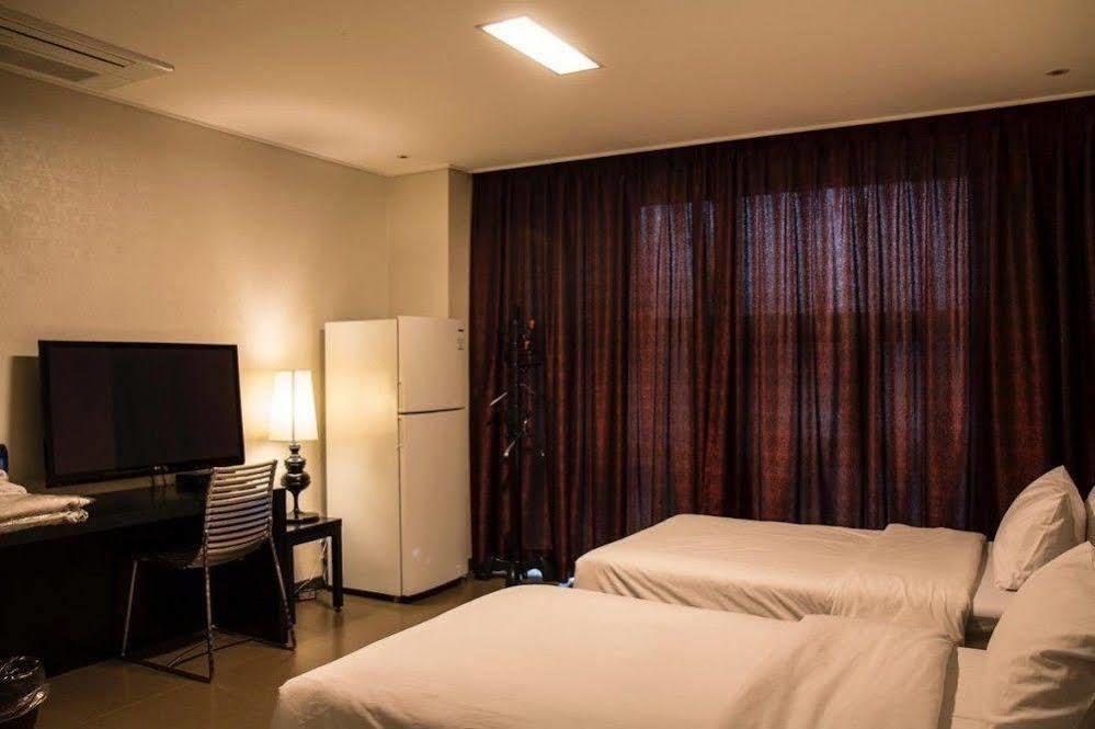 G Tourist Hotel Wolmido Ίντσεον Εξωτερικό φωτογραφία